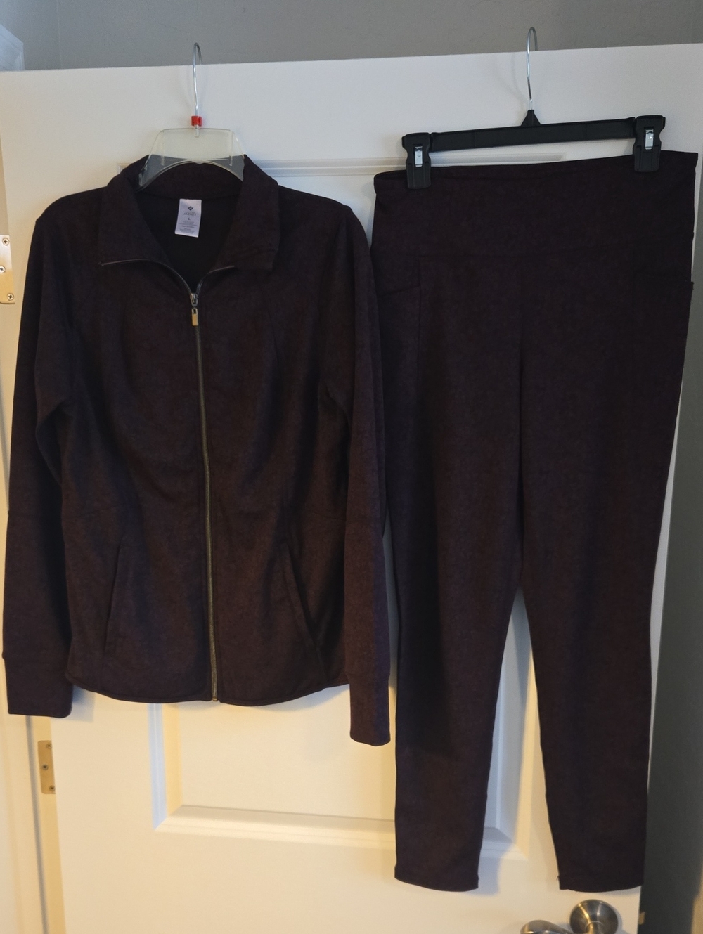 Women's Two-Piece Zip Jacket & Leggings Set - Deep Plum